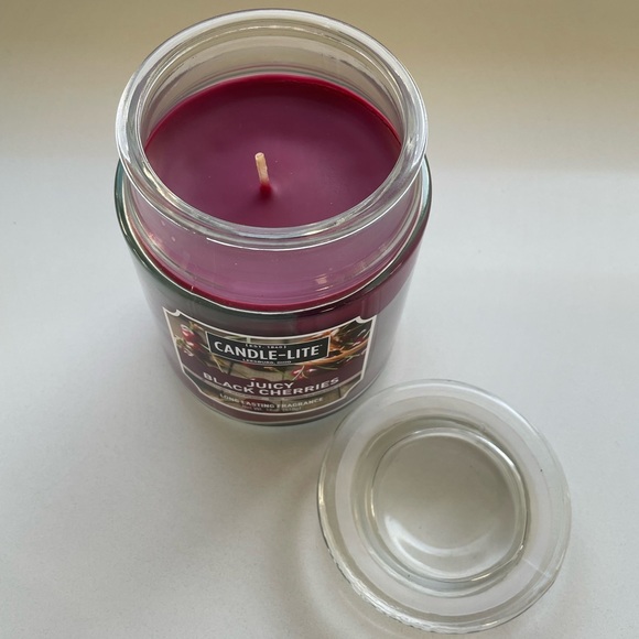 Candle-Lite • Juicy Black Cherries Candle - Picture 6 of 11
